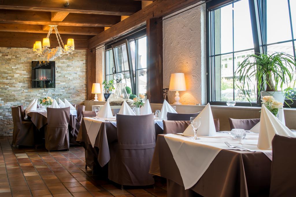Hotel-Restaurant Schwyzerhuesli Viernheim Ngoại thất bức ảnh