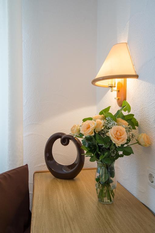 Hotel-Restaurant Schwyzerhuesli Viernheim Ngoại thất bức ảnh